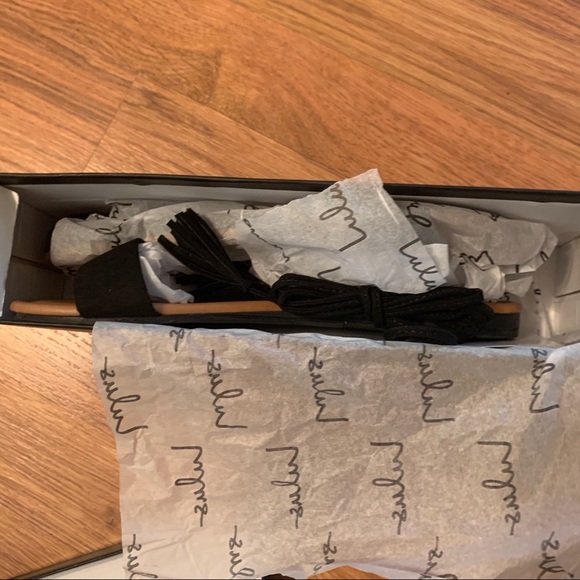 Lulu’s Black Suede Flat Lace-Up Sandals Size 6.5 Brand New in Box - Picture 10 of 11